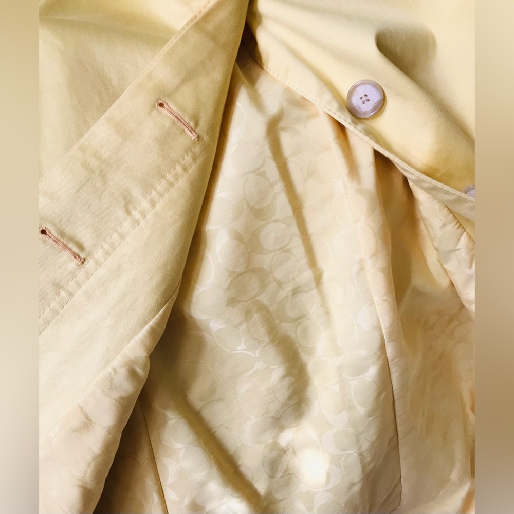 Coach Coat - Picture 6 of 9